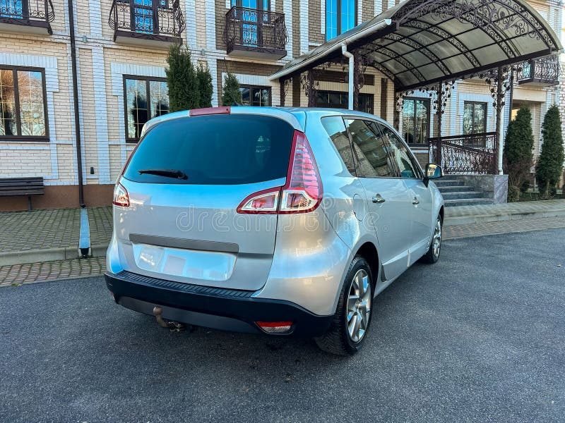Minivan car hire